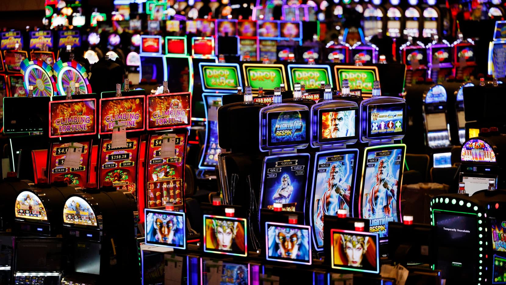 Judul: Panduan Lengkap Bermain Slot Online di Okeplay777 untuk Pemula