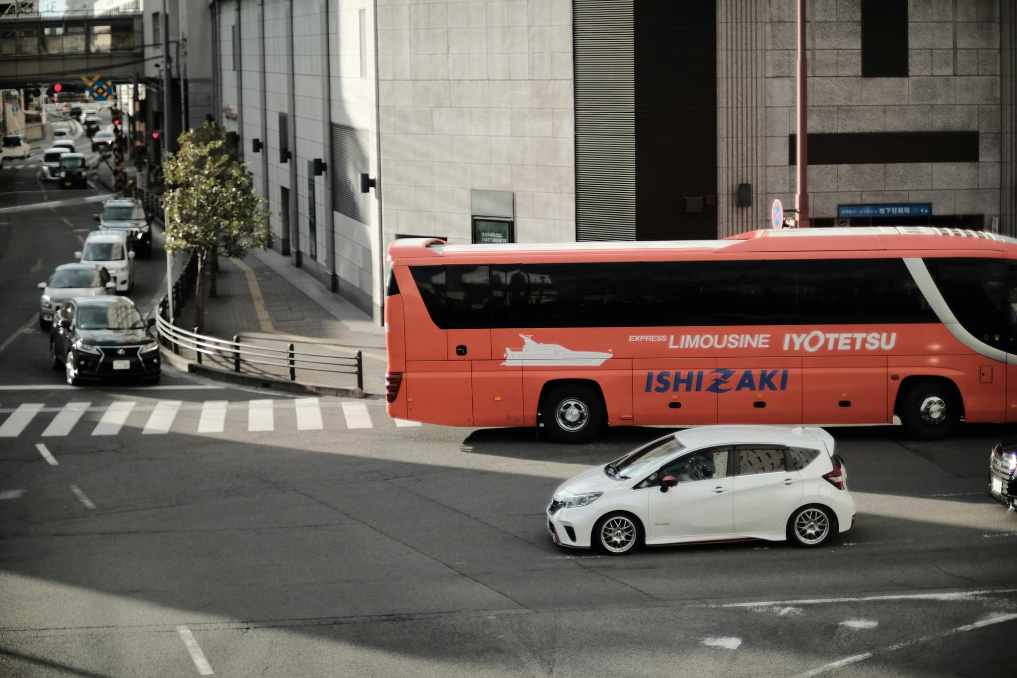 Winery tour limousine vs. Traditional Transport: Why Upgrade