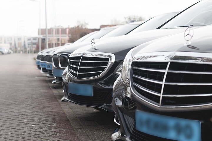 Reliable Taxis in Esher – Covering Claygate &amp; Hinchleywood