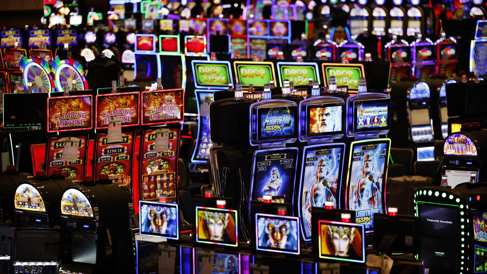 Judul: Panduan Lengkap Bermain Slot Online di Okeplay777 untuk Pemula