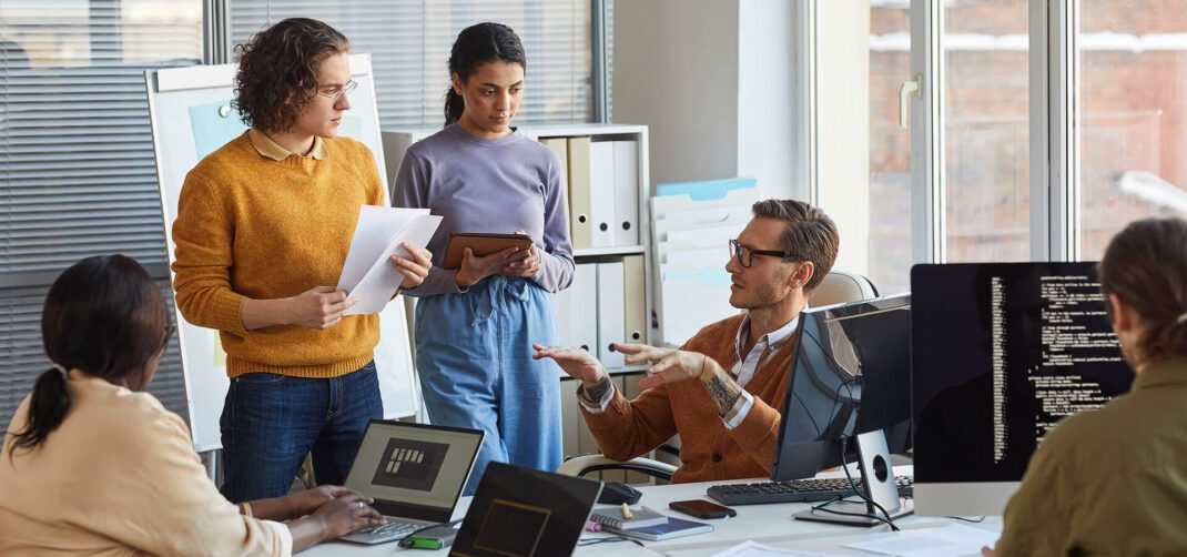 Discover Chicago Jobs Across Retail, Warehouse &amp; Tech