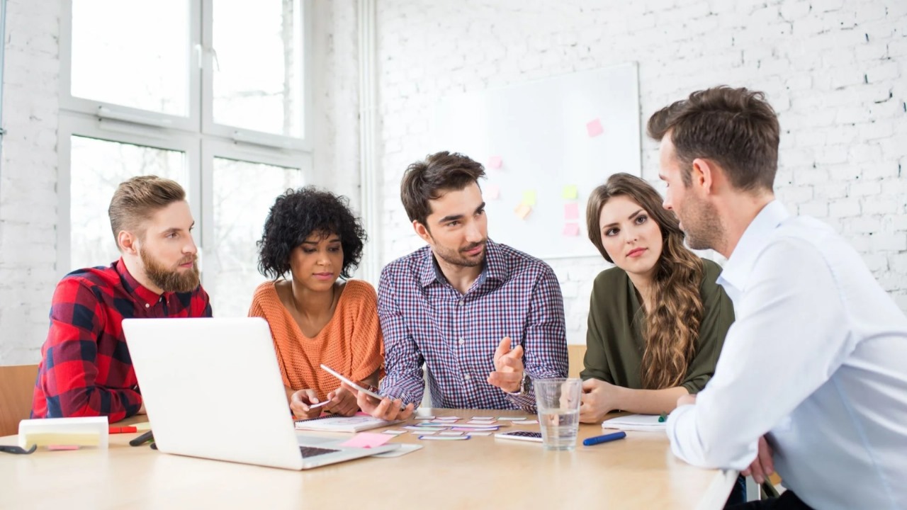 Key Benefits of Working With a Professional Crisis Management Consultant