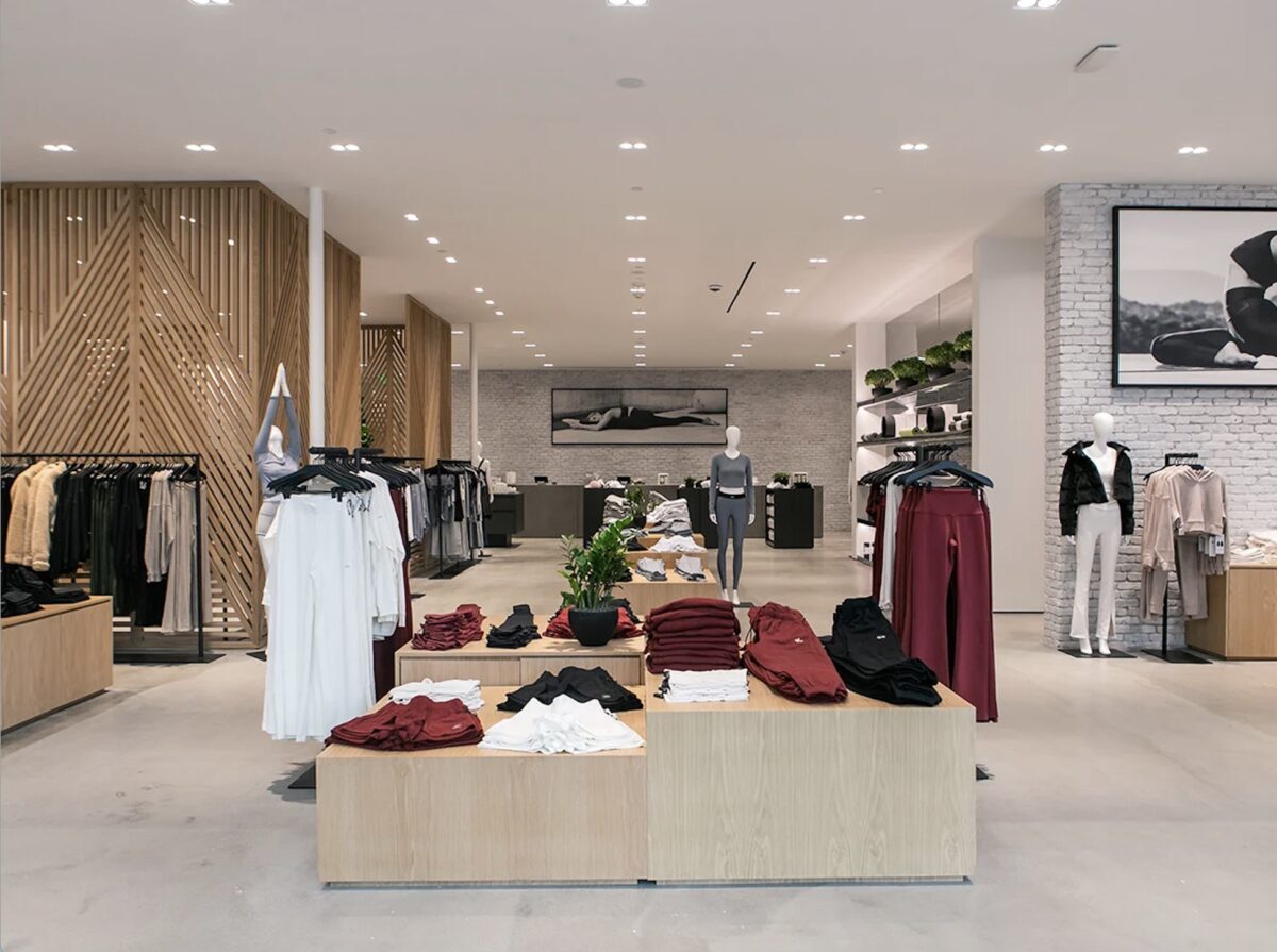 Unleashing the Benefits of a Dedicated Yoga Shop Experience