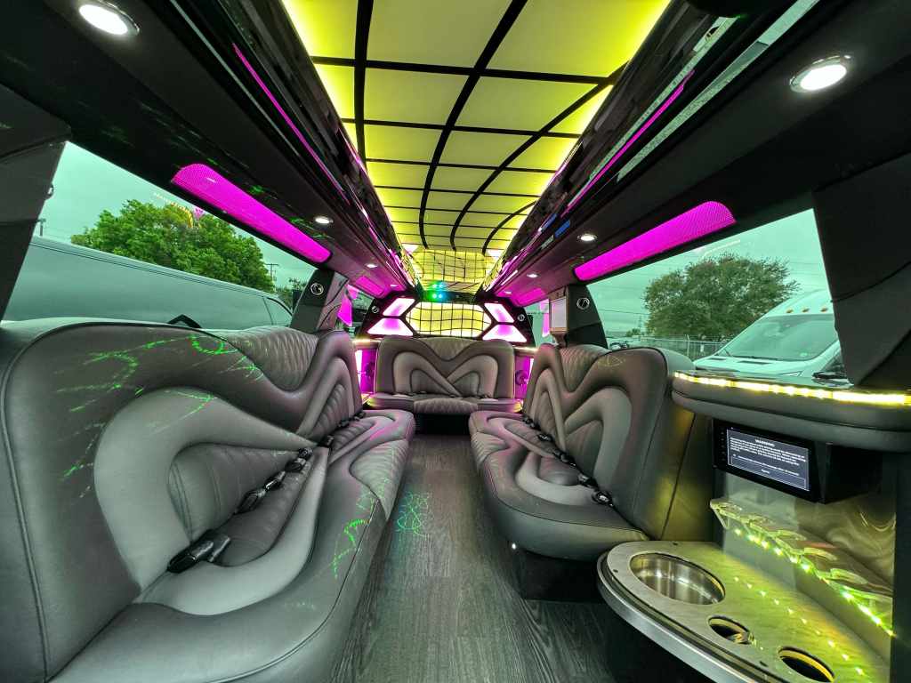 Limousine Service Miami FL | Elite Chauffeurs by VIP Miami Limo Service