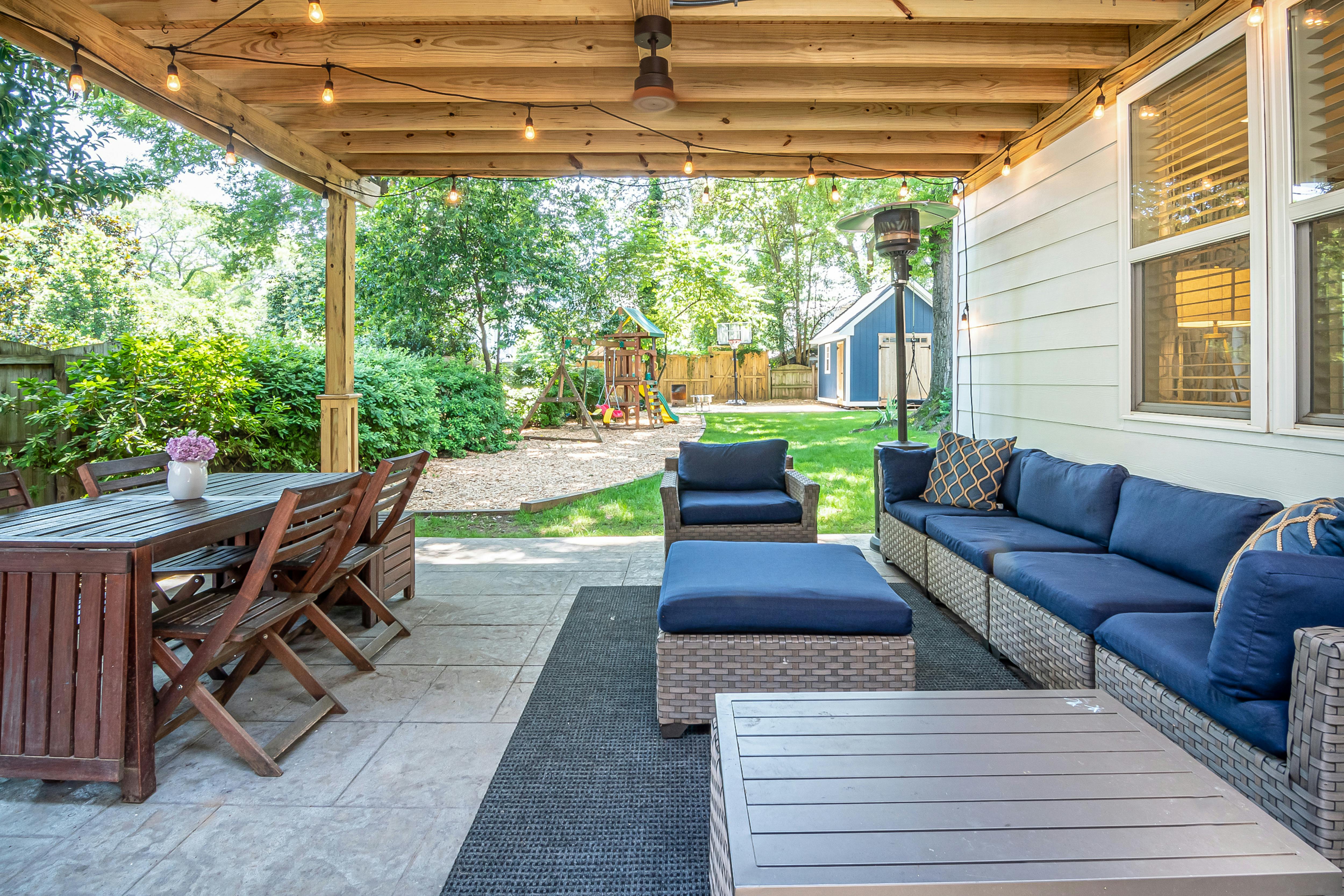 Maximize Comfort with a Modern Patio Sunroom