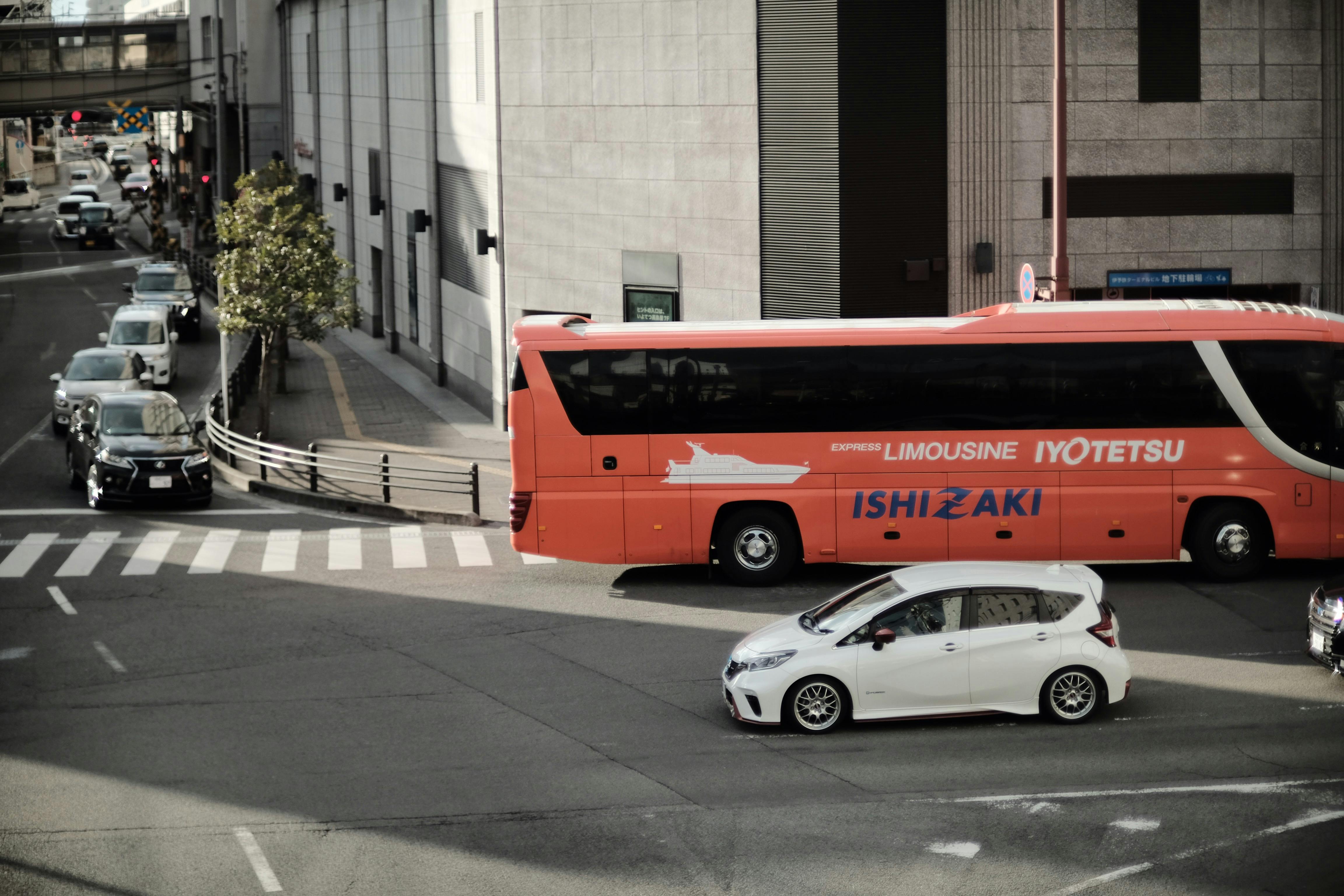 Winery tour limousine vs. Traditional Transport: Why Upgrade