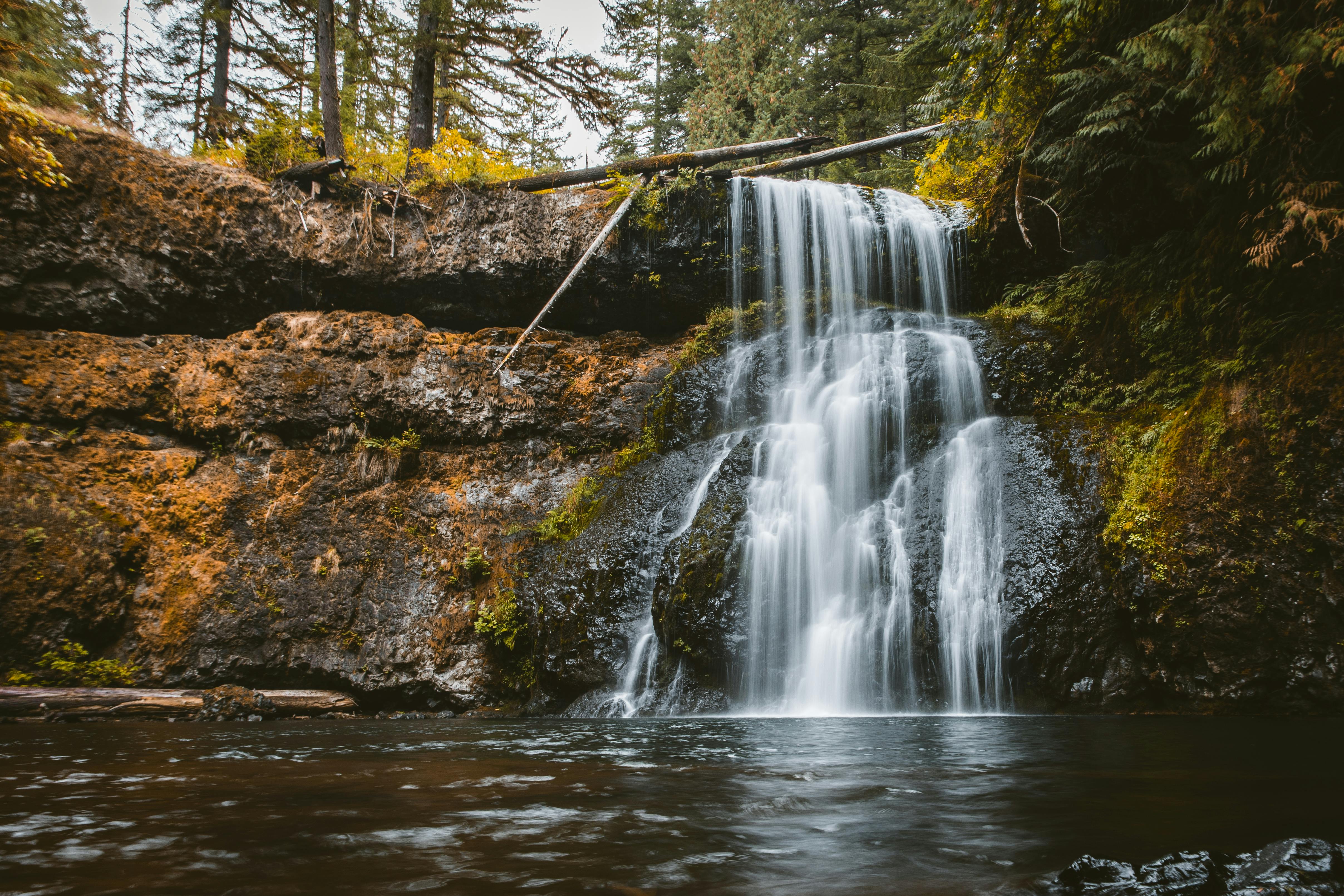 Find the Exact Address of Multnomah Falls Waterfalls