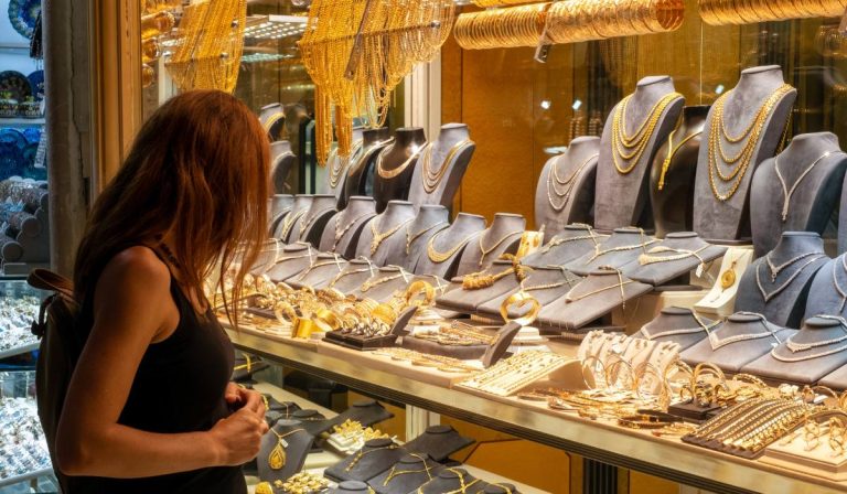 Best-jewellery-shops-in-Delhi-f