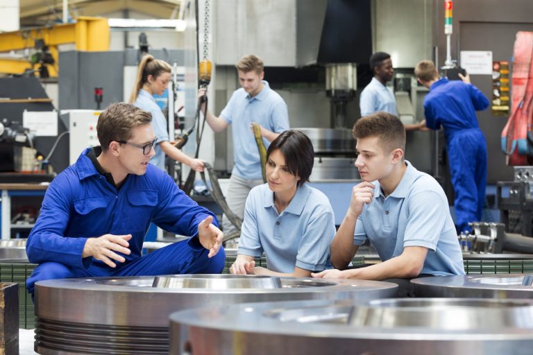 Degree-apprenticeships-and-undergraduate-degrees.jpg.optimal